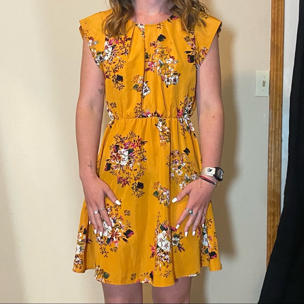 Sweet rain yellow midi dress